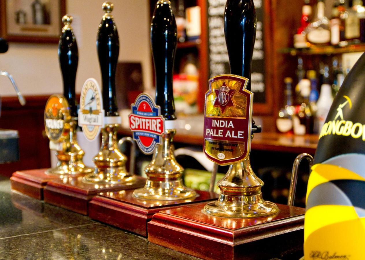The Walnut Tree Inn Blisworth Bagian luar foto