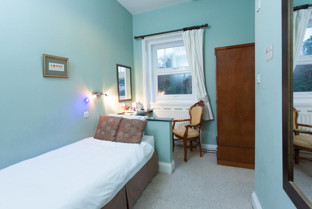 The Walnut Tree Inn Blisworth Bagian luar foto