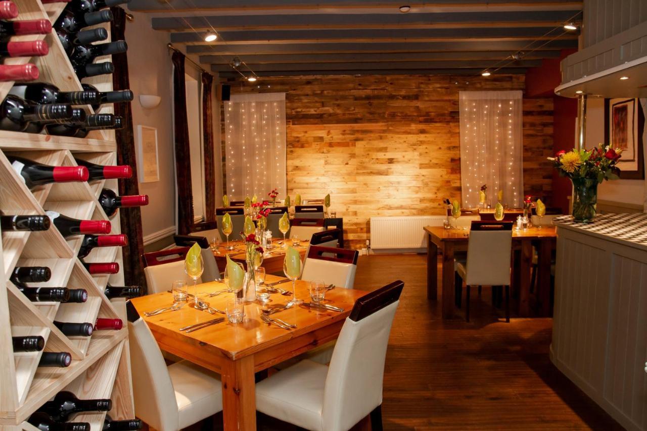 The Walnut Tree Inn Blisworth Bagian luar foto